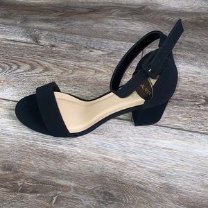 Windsor Black prom heels